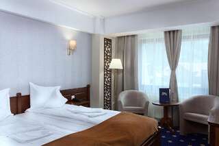 Отель Hotel Ski&Sky Предял Двухместный номер с 1 кроватью или 2 отдельными кроватями-1